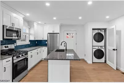 80 Anderson St, Raritan, NJ 08869 - Photo 9