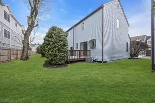 8 Village Park Ct, Scotch Plains Township, NJ 07076 - Photo 25