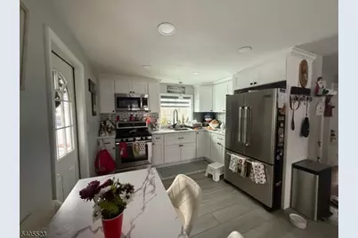 54 Hillairy Ave, Morristown, NJ 07960 - Photo 7