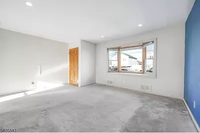 22 Falmouth Ave, Elmwood Park, NJ 07407 - Photo 5