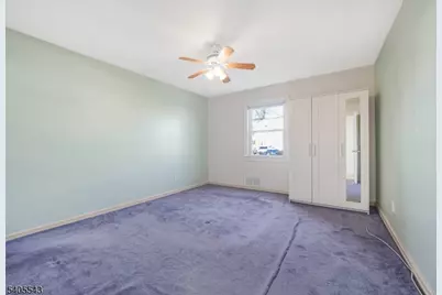 22 Falmouth Ave, Elmwood Park, NJ 07407 - Photo 9