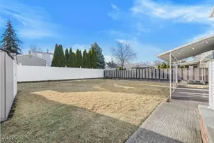 22 Falmouth Ave, Elmwood Park, NJ 07407 - Photo 27