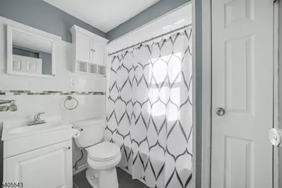 22 Falmouth Ave, Elmwood Park, NJ 07407 - Photo 19