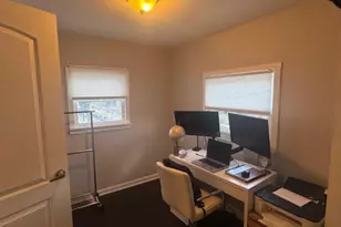 835 Dixie Ln, Plainfield, NJ 07062 - Photo 13