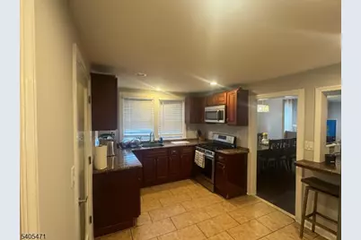 835 Dixie Ln, Plainfield, NJ 07062 - Photo 7