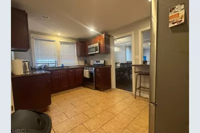 835 Dixie Ln, Plainfield, NJ 07062 - Photo 9