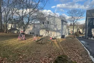 835 Dixie Ln, Plainfield, NJ 07062 - Photo 5