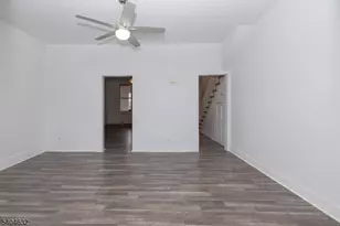 132 4th Ave, Florence Township, NJ 08554 - Photo 9