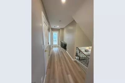 208 Holly Dr, Roselle, NJ 07203 - Photo 23