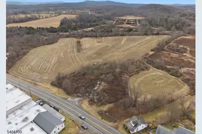 201 N Church Rd, Hardyston Township, NJ 07416 - Photo 3