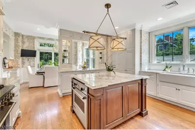 65 S Mountain Ave, Montclair, NJ 07042 - Photo 11