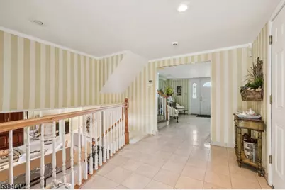 32 Augusta Dr, Wayne, NJ 07470 - Photo 7