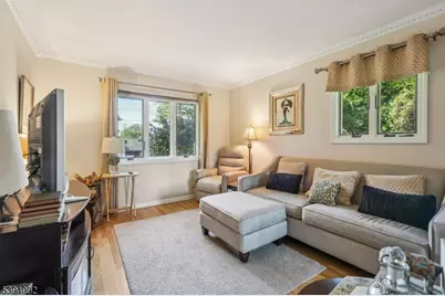 32 Augusta Dr, Wayne, NJ 07470 - Photo 13