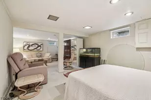 32 Augusta Dr, Wayne, NJ 07470 - Photo 37