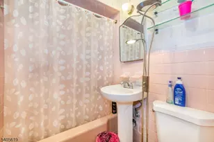 257 Floral Ln, Saddle Brook Township, NJ 07663 - Photo 15