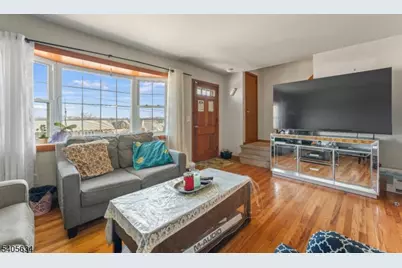 59 Susan Ct, Clifton, NJ 07012 - Photo 3