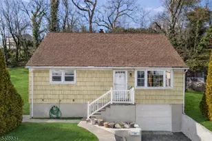 59 Susan Ct, Clifton, NJ 07012 - Photo 25