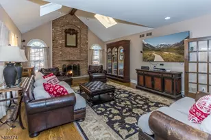 7 Beacon Hill Dr, Chester, NJ 07930 - Photo 9