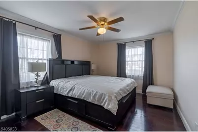 820 Elizabeth St, Ridgefield, NJ 07657 - Photo 9