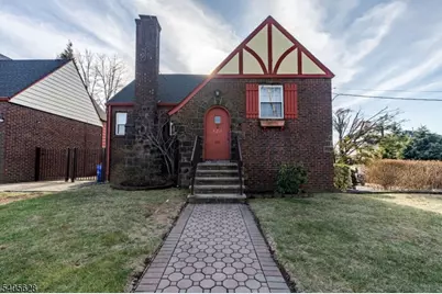 820 Elizabeth St, Ridgefield, NJ 07657 - Photo 3