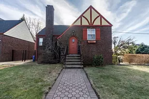 820 Elizabeth St, Ridgefield, NJ 07657 - Photo 3