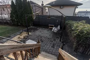 820 Elizabeth St, Ridgefield, NJ 07657 - Photo 19