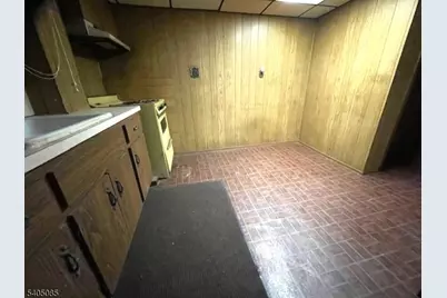 31 Barnsdale Rd, Clifton, NJ 07013 - Photo 19