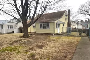 31 Barnsdale Rd, Clifton, NJ 07013 - Photo 3