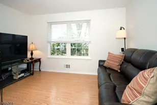 10 Apache Way, Branchburg Township, NJ 08876 - Photo 17