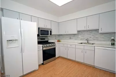 10 Apache Way, Branchburg Township, NJ 08876 - Photo 11