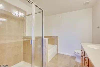 9 Swing Bridge Ln, South Bound Brook Boro, NJ 08880 - Photo 25