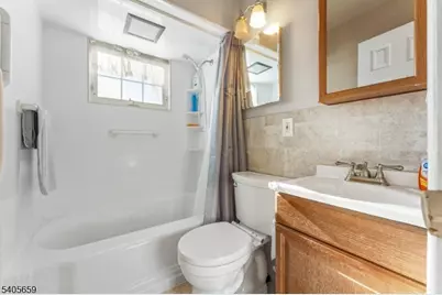 225 Edison St, Clifton, NJ 07013 - Photo 9