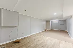 225 Edison St, Clifton, NJ 07013 - Photo 19