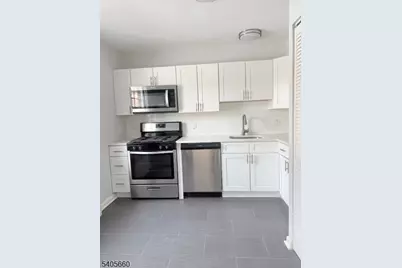 26 Locust Dr #47, Summit, NJ 07901 - Photo 5