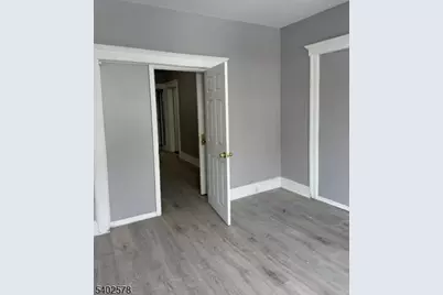 173 Wilkinson Ave, Jersey City, NJ 07305 - Photo 5