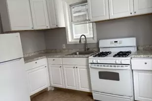 173 Wilkinson Ave, Jersey City, NJ 07305 - Photo 9