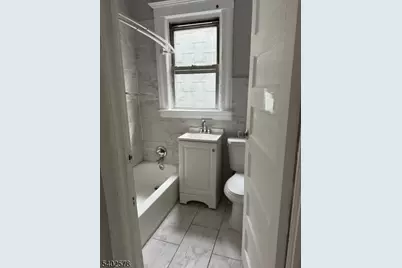 173 Wilkinson Ave, Jersey City, NJ 07305 - Photo 11