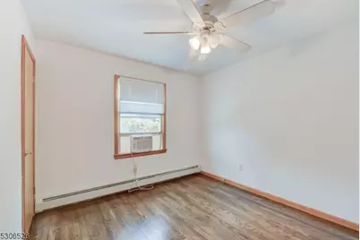 27 Cleveland Ter, West Orange Township, NJ 07052 - Photo 15