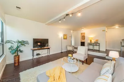 105 River Rd #C1, Nutley Twp., NJ 07110 - Photo 5