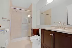 51 Crabapple Ln, Franklin Township, NJ 08823 - Photo 17