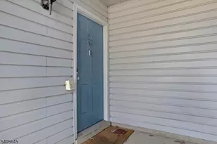 51 Crabapple Ln, Franklin Township, NJ 08823 - Photo 3