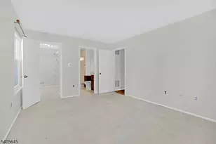 51 Crabapple Ln, Franklin Township, NJ 08823 - Photo 15