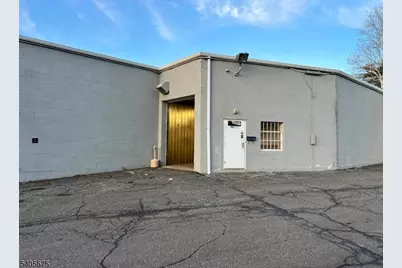 299 Ridgedale Ave, East Hanover Township, NJ 07936 - Photo 3