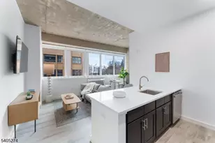 10 Commerce Ct, Newark, NJ 07102 - Photo 1