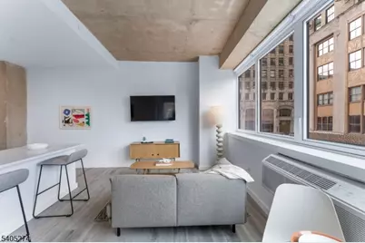 10 Commerce Ct #3G, Newark, NJ 07102 - Photo 7