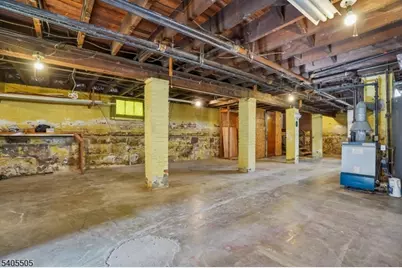 18 E 2nd St, Clifton, NJ 07011 - Photo 43