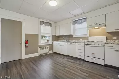 18 E 2nd St, Clifton, NJ 07011 - Photo 27