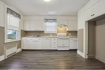 18 E 2nd St, Clifton, NJ 07011 - Photo 29