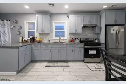 313 Washington Ave, Elizabeth, NJ 07202 - Photo 11