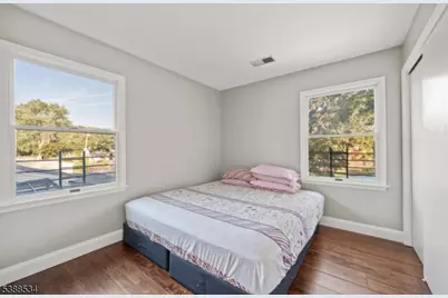 136 Haroldson Pl, Pompton Lakes, NJ 07442 - Photo 23